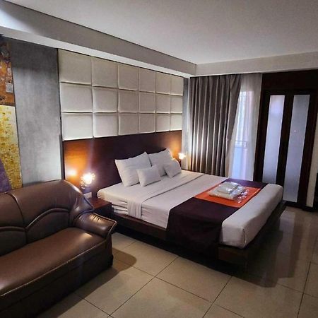 Collection O The Bangkok Cha Cha Suite Exterior foto