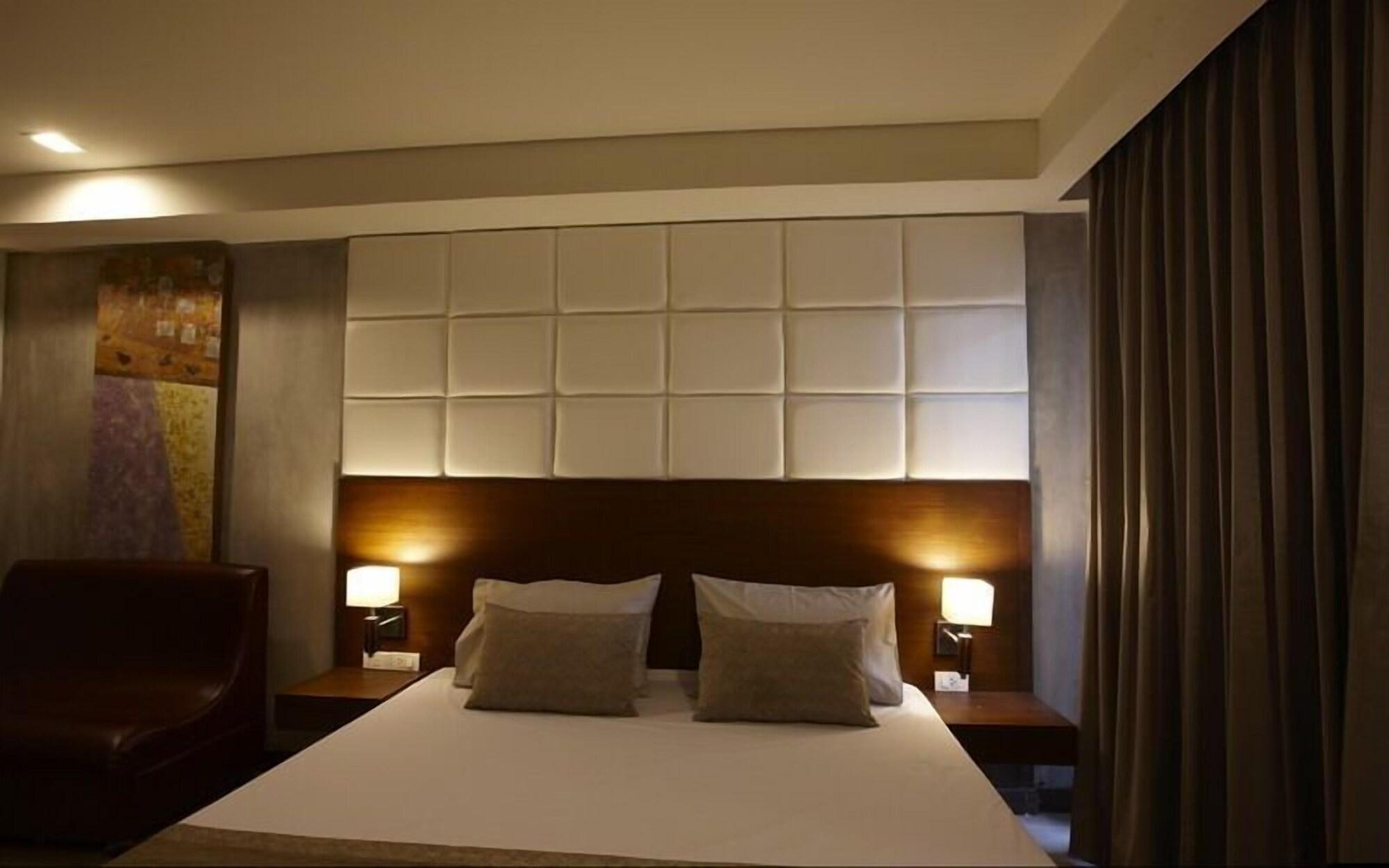 Collection O The Bangkok Cha Cha Suite Exterior foto