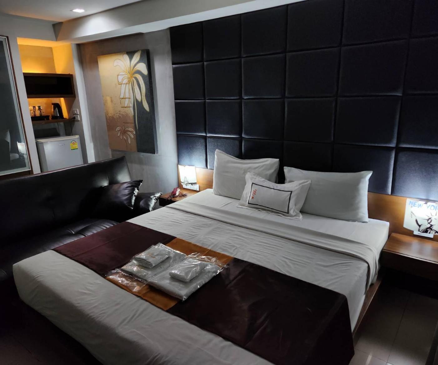 Collection O The Bangkok Cha Cha Suite Exterior foto