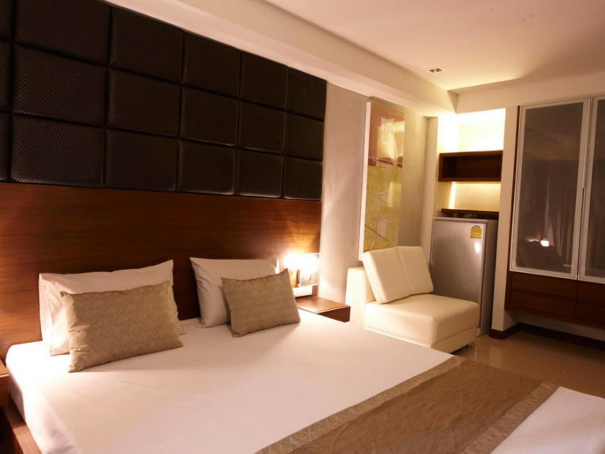 Collection O The Bangkok Cha Cha Suite Exterior foto